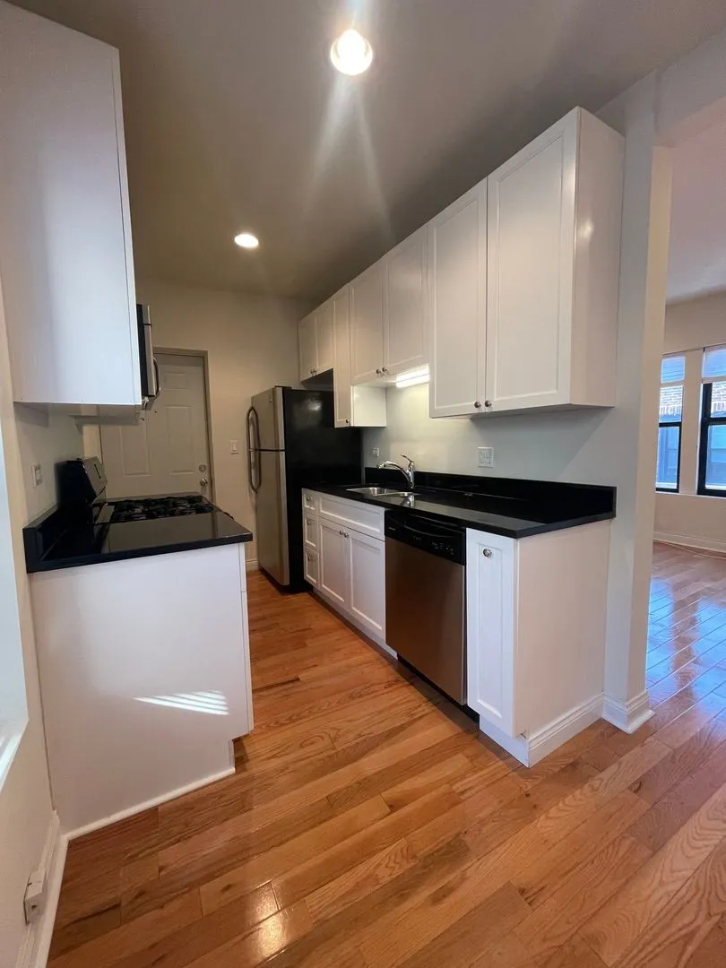 712 W Grace St, ,  60613, USA 60613-unit#GR 712-3N-Chicago-IL