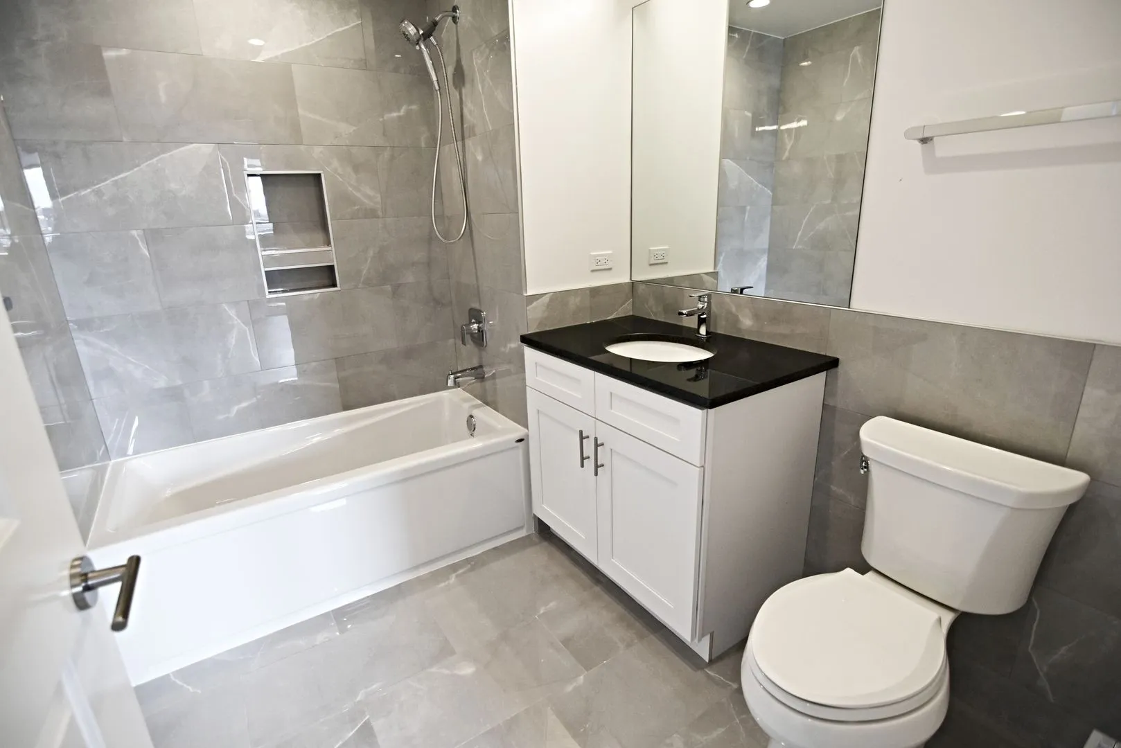 N Broadway, , , USA IL-unit#3833-610-Chicago-IL
