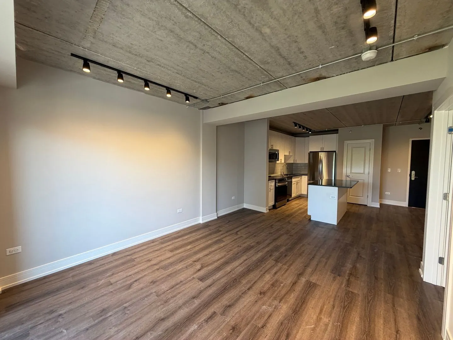952 W Carmen Ave, ,  60640, USA 60640-unit#952-504-Chicago-IL