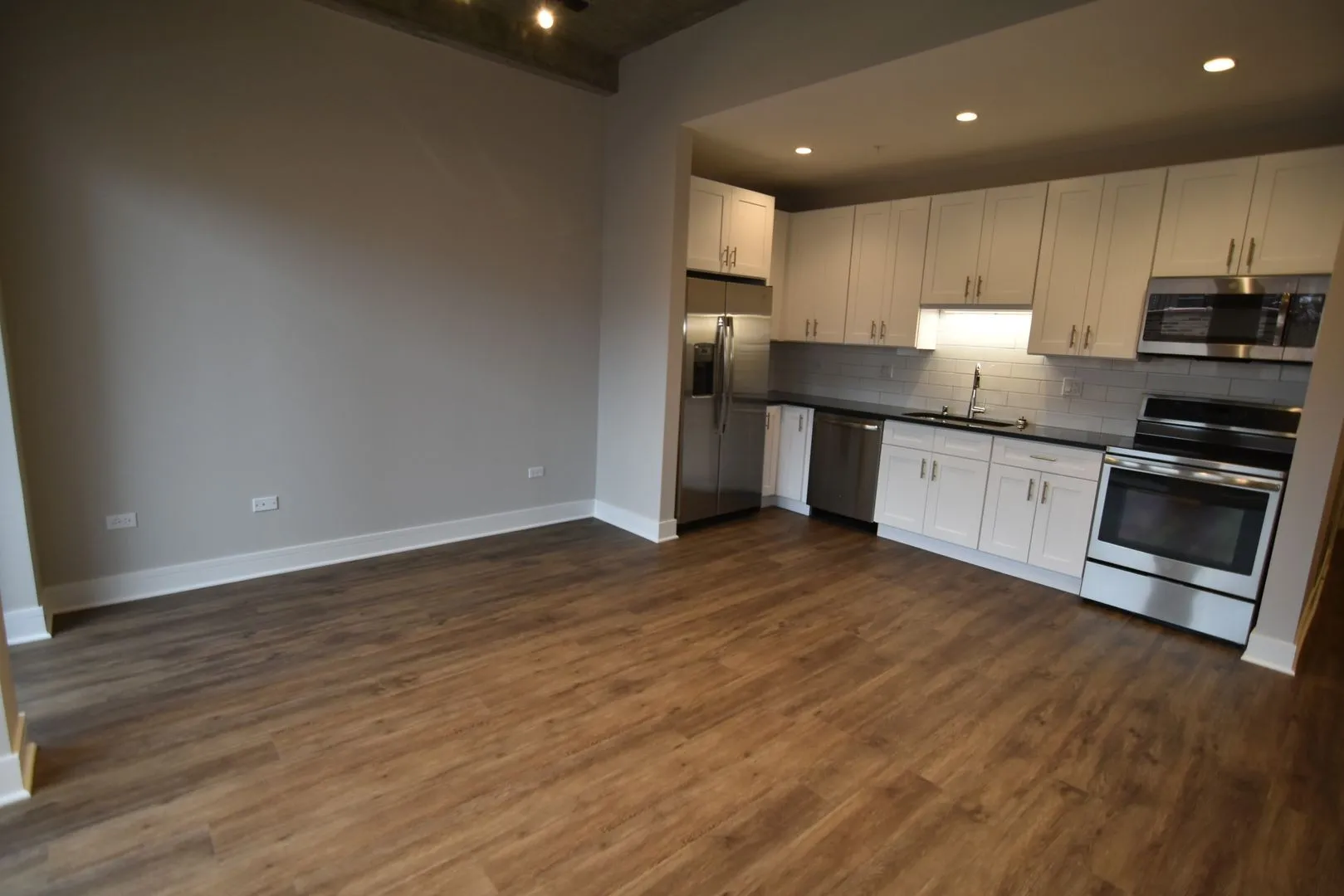 N Broadway, , , USA IL-unit#3833-619-Chicago-IL