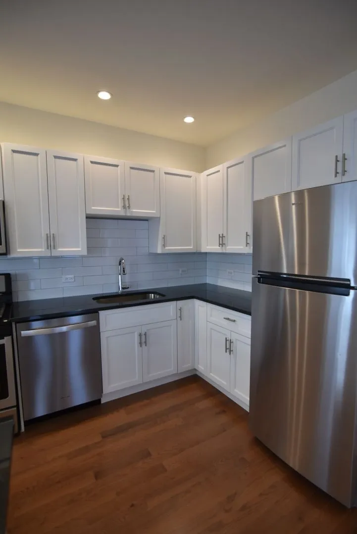 3230 N Clark St, ,  60657, USA 60657-unit#3232-3R-Chicago-IL