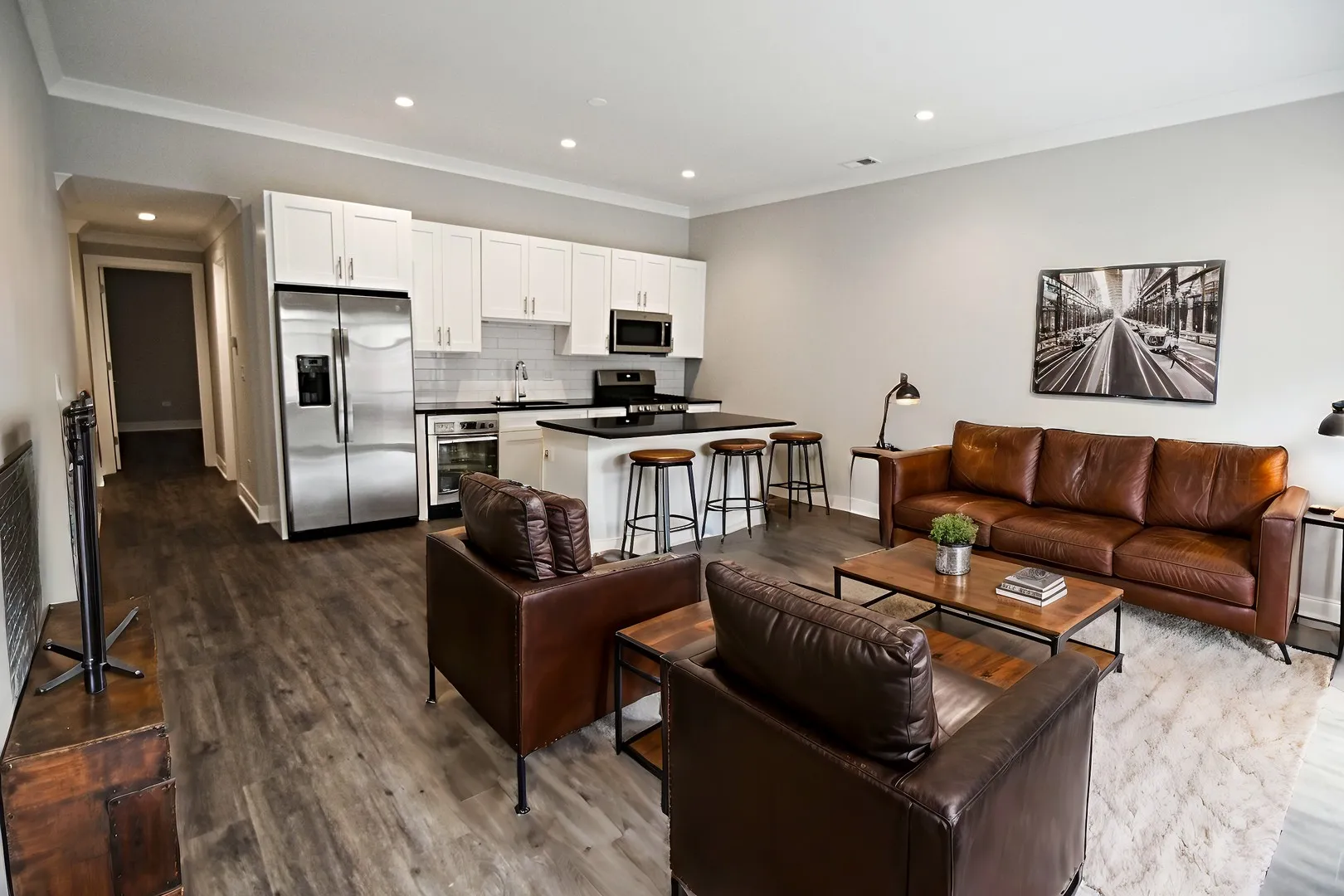 927 W Irving Park Rd, ,  60613, USA 60613-unit#927-202-Chicago-IL