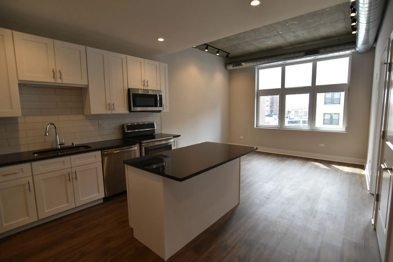 N Broadway, , , USA IL-unit#3833-608-Chicago-IL