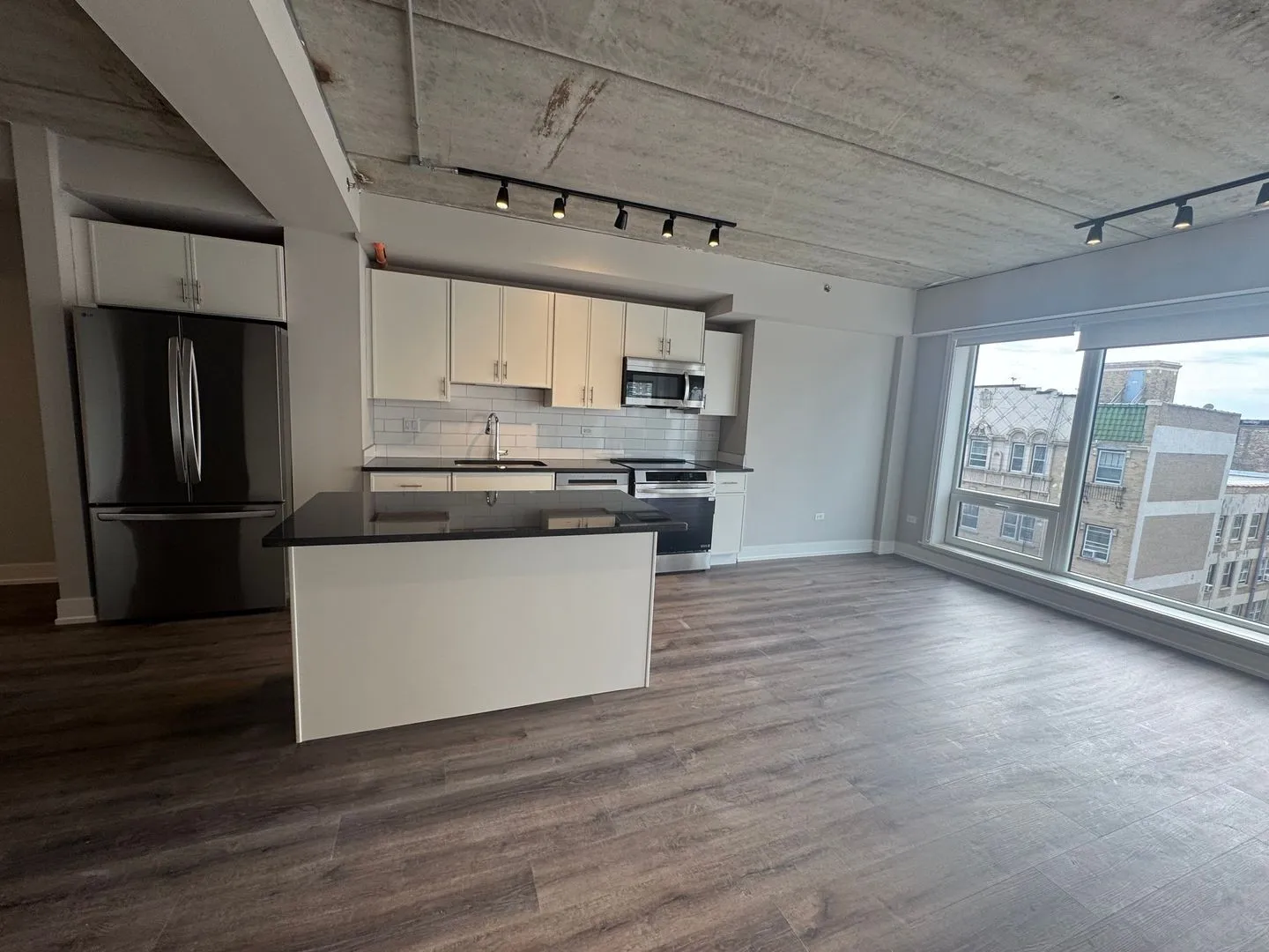 952 W Carmen Ave, , 60640, USA 60640-unit#952-802-Chicago-IL