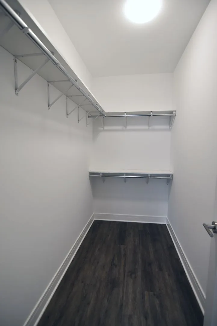 927 W Irving Park Rd, , 60613, USA 60613-unit#927-303-Chicago-IL