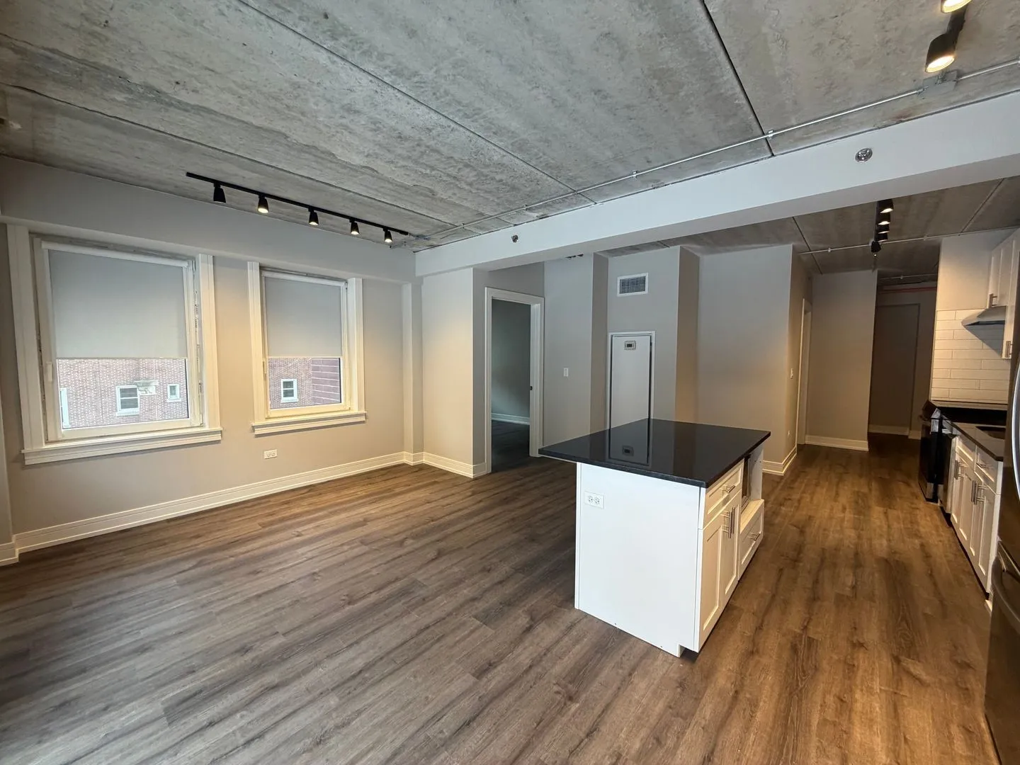 952 W Carmen Ave, , 60640, USA 60640-unit#952-210-Chicago-IL