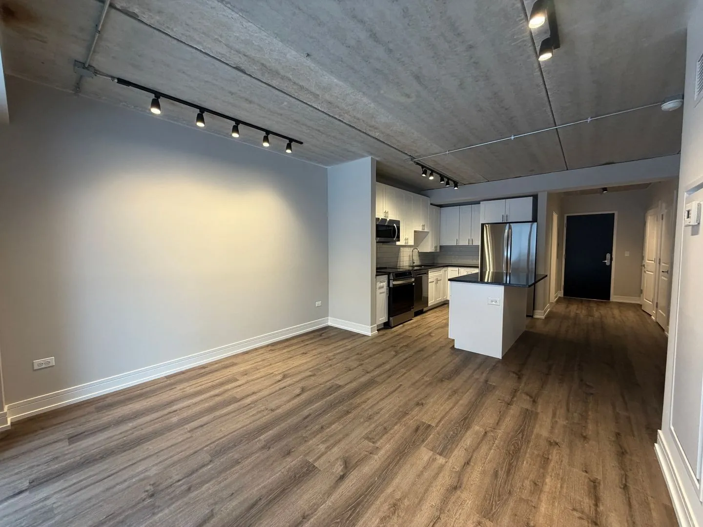 952 W Carmen Ave, ,  60640, USA 60640-unit#952-208-Chicago-IL