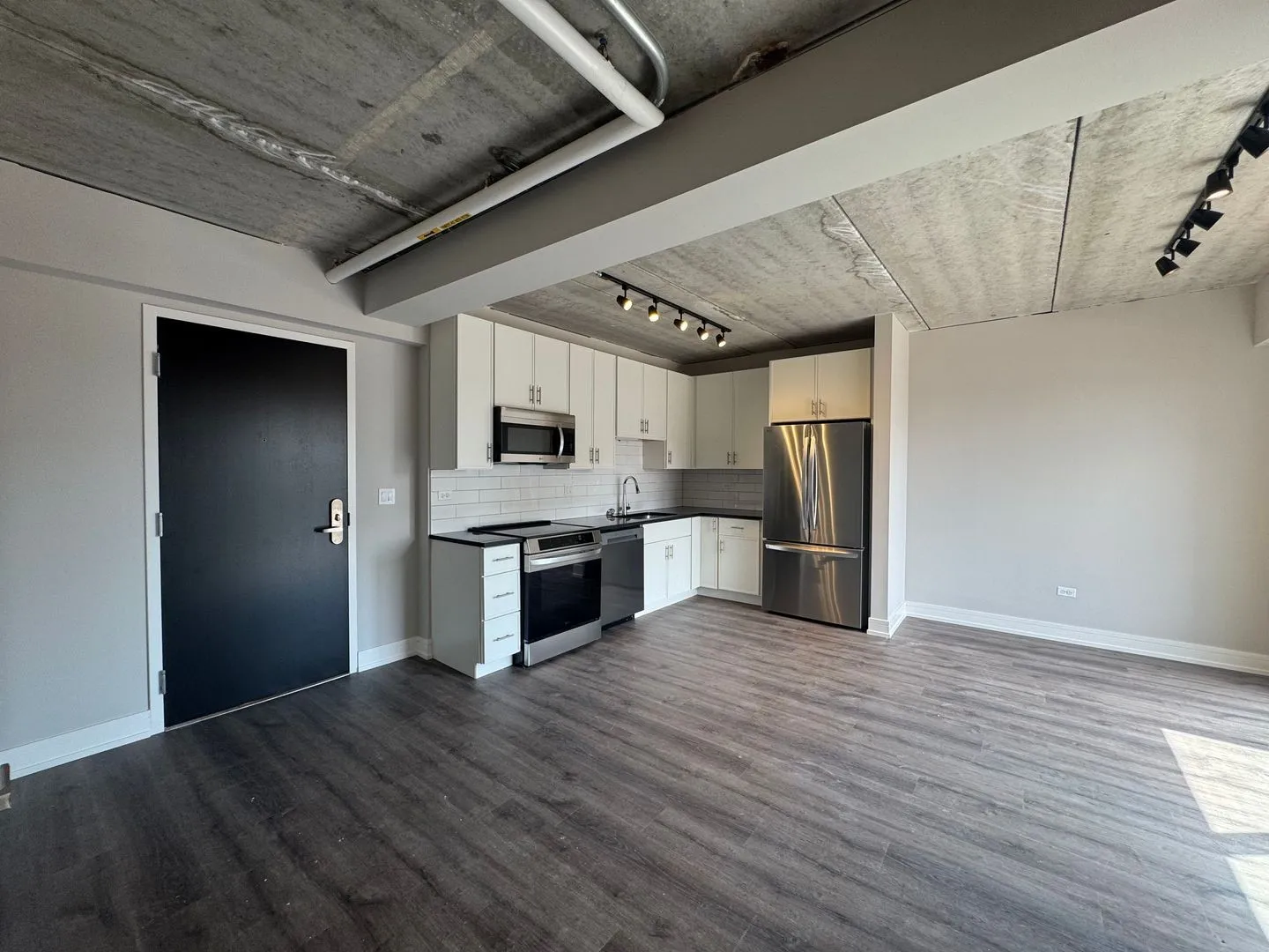 952 W Carmen Ave, ,  60640, USA 60640-unit#952-811-Chicago-IL