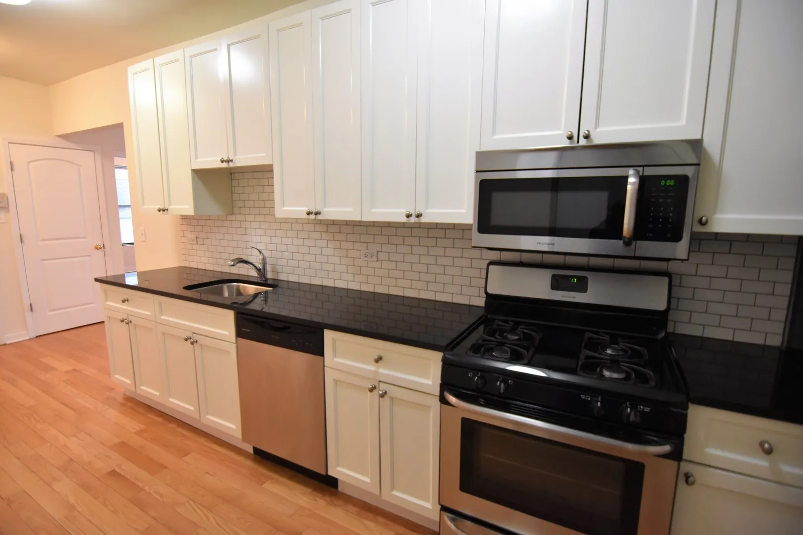 712 W Grace St, ,  60613, USA 60613-unit#GR 720-2S-Chicago-IL