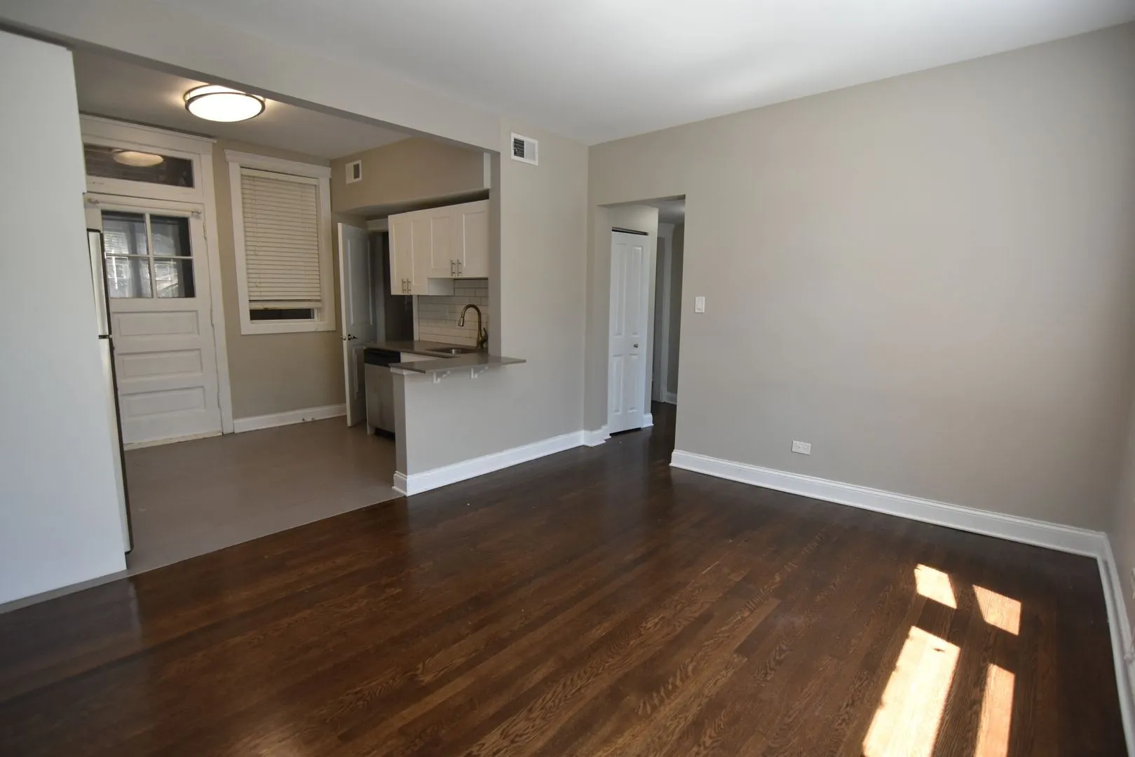 700 W Grace St, ,  60613, USA 60613-unit#3802-2-Chicago-IL