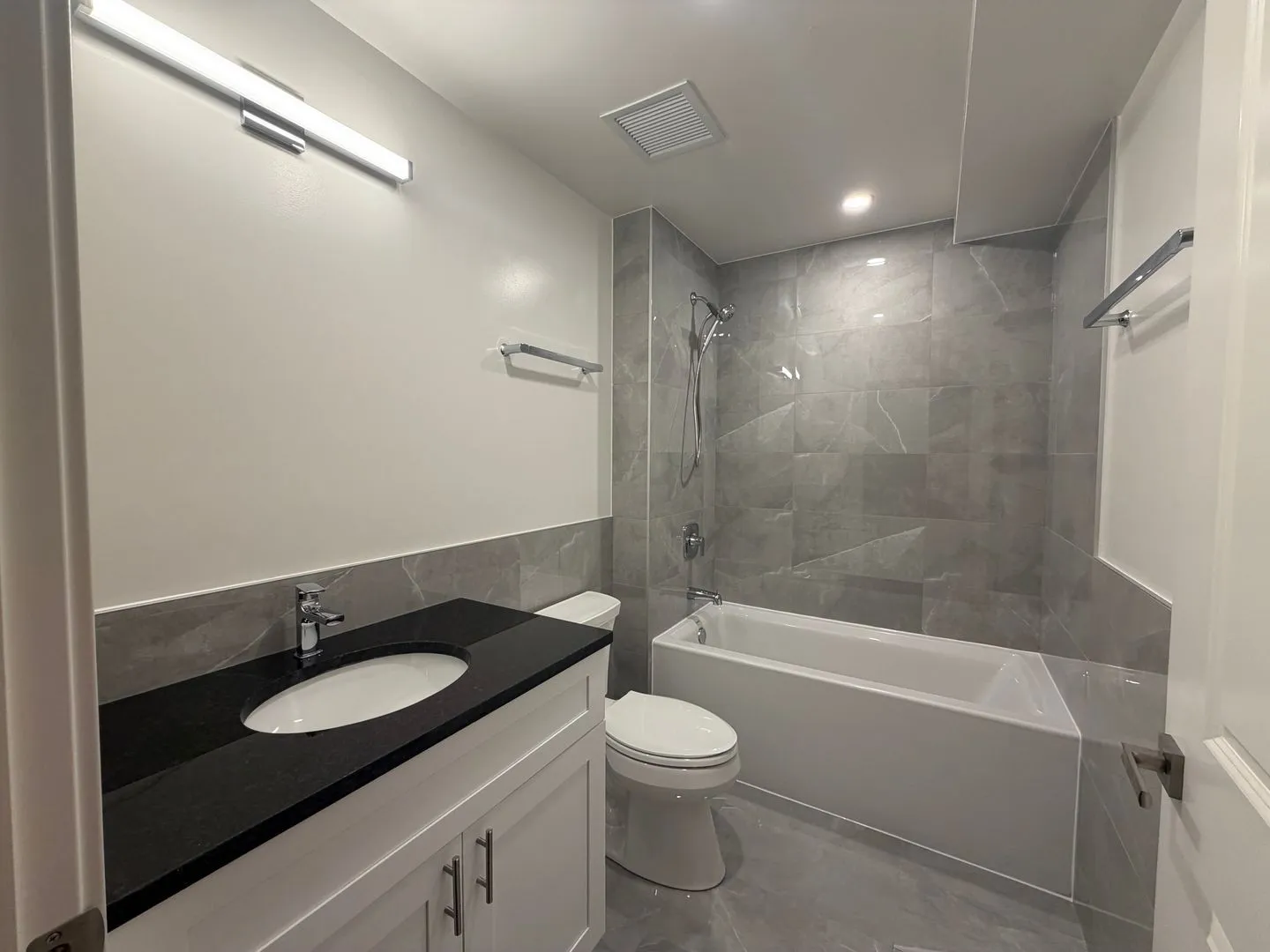 952 W Carmen Ave, , 60640, USA 60640-unit#952-307-Chicago-IL