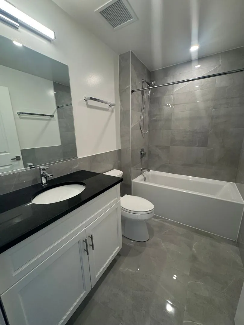 952 W Carmen Ave, ,  60640, USA 60640-unit#952-806-Chicago-IL