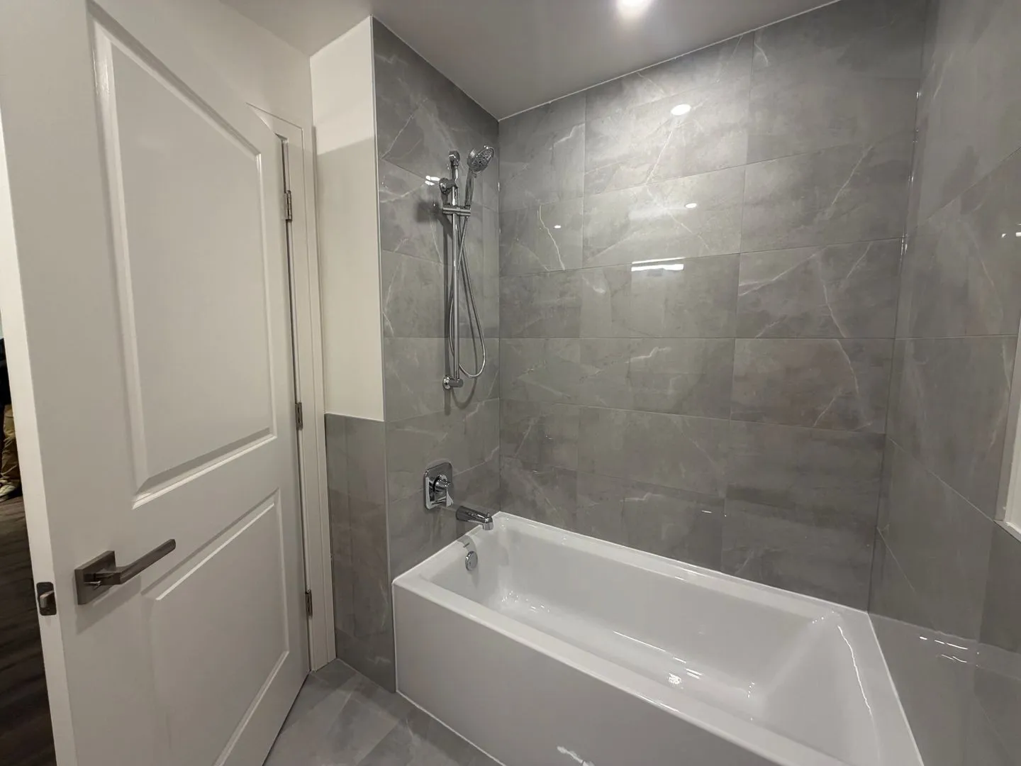 952 W Carmen Ave, ,  60640, USA 60640-unit#952-303-Chicago-IL