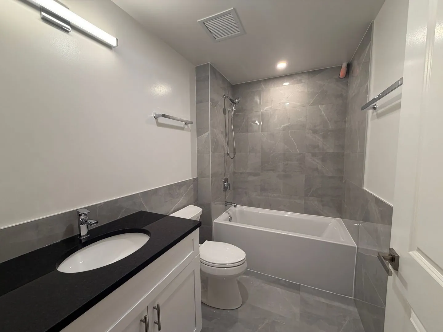 952 W Carmen Ave, ,  60640, USA 60640-unit#952-206-Chicago-IL