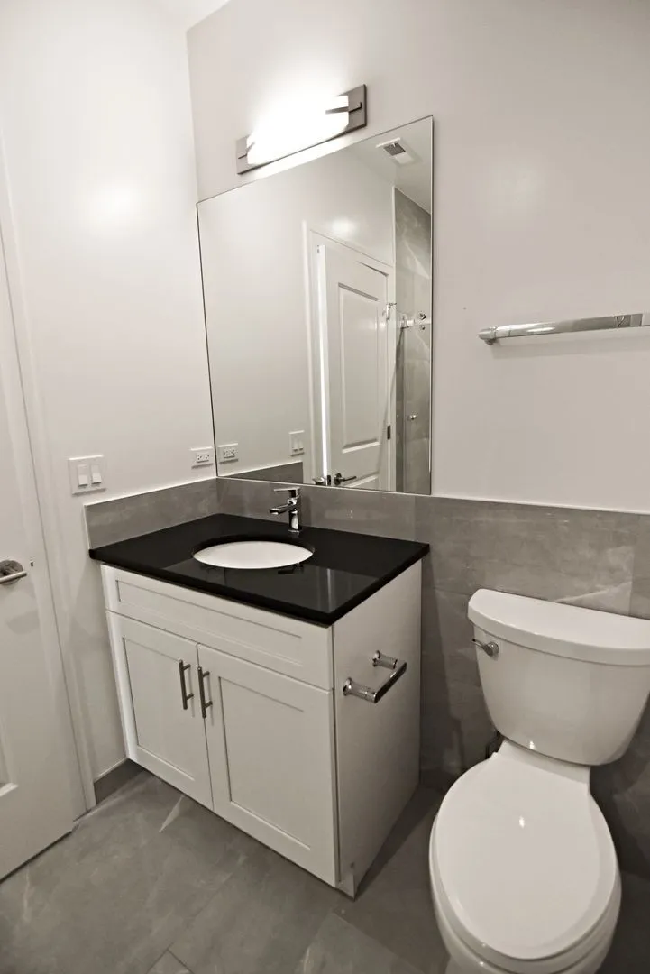 927 W Irving Park Rd, , 60613, USA 60613-unit#927-303-Chicago-IL