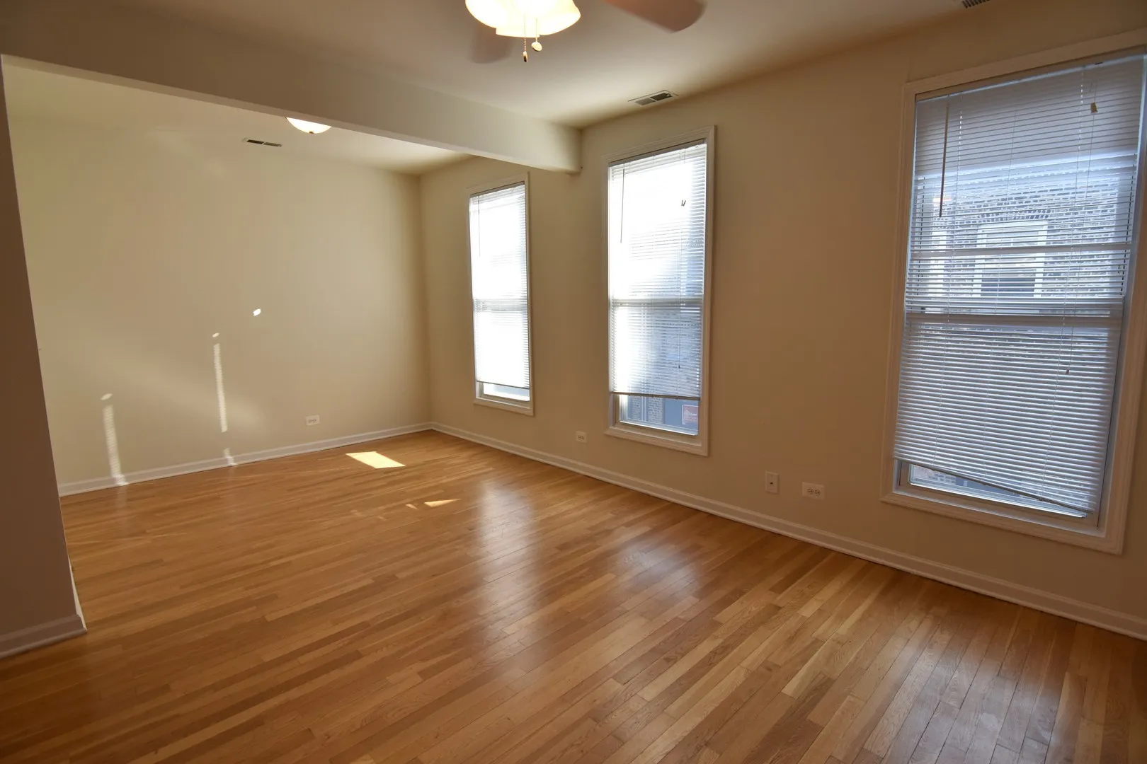 3230 N Clark St, ,  60657, USA 60657-unit#3234-2N-Chicago-IL