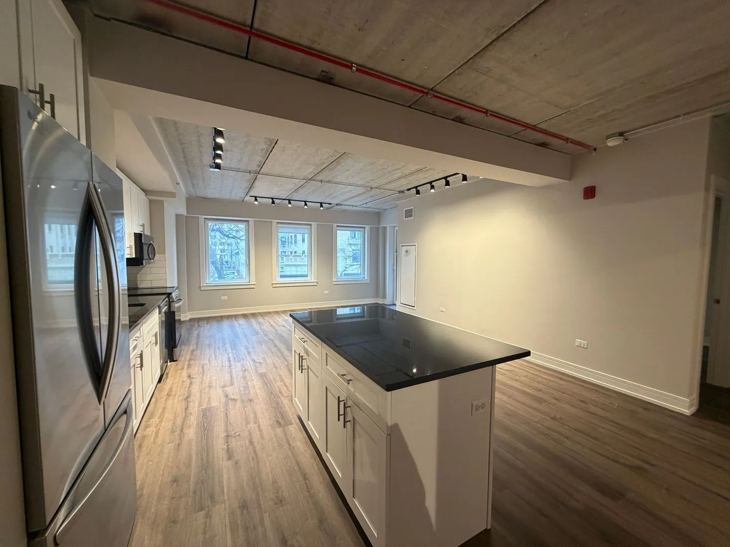 952 W Carmen Ave, ,  60640, USA 60640-unit#952-202-Chicago-IL