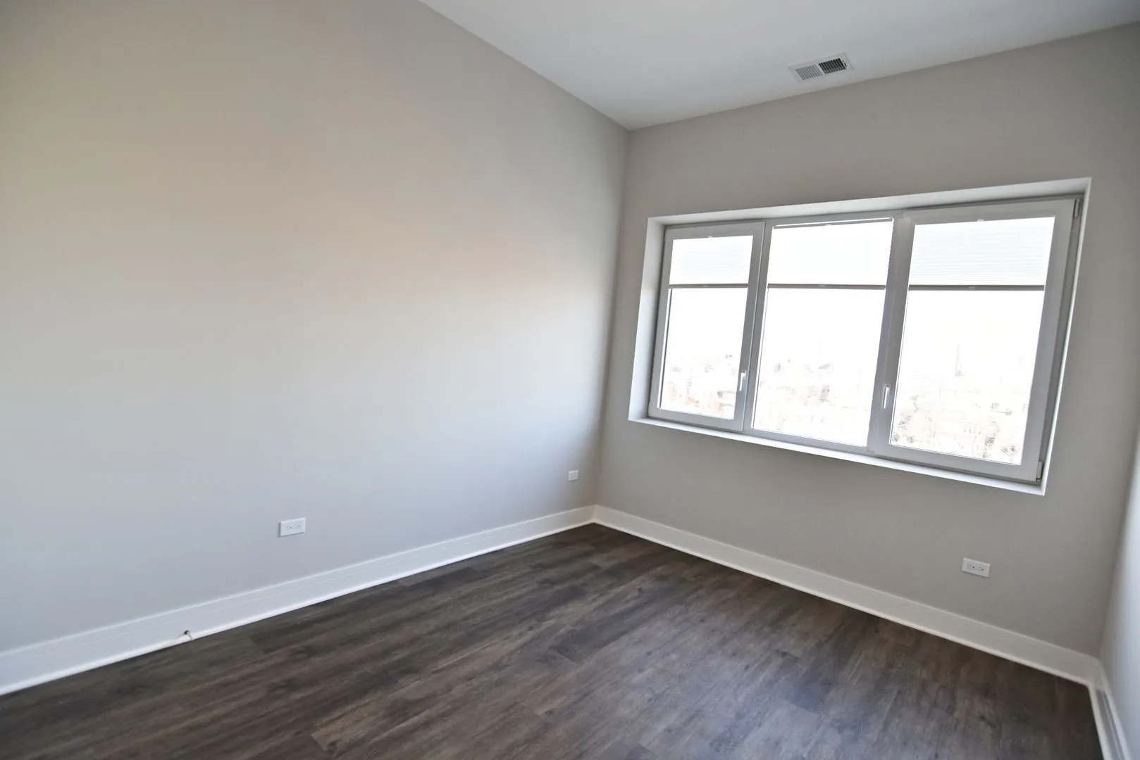 927 W Irving Park Rd, ,  60613, USA 60613-unit#927-301-Chicago-IL