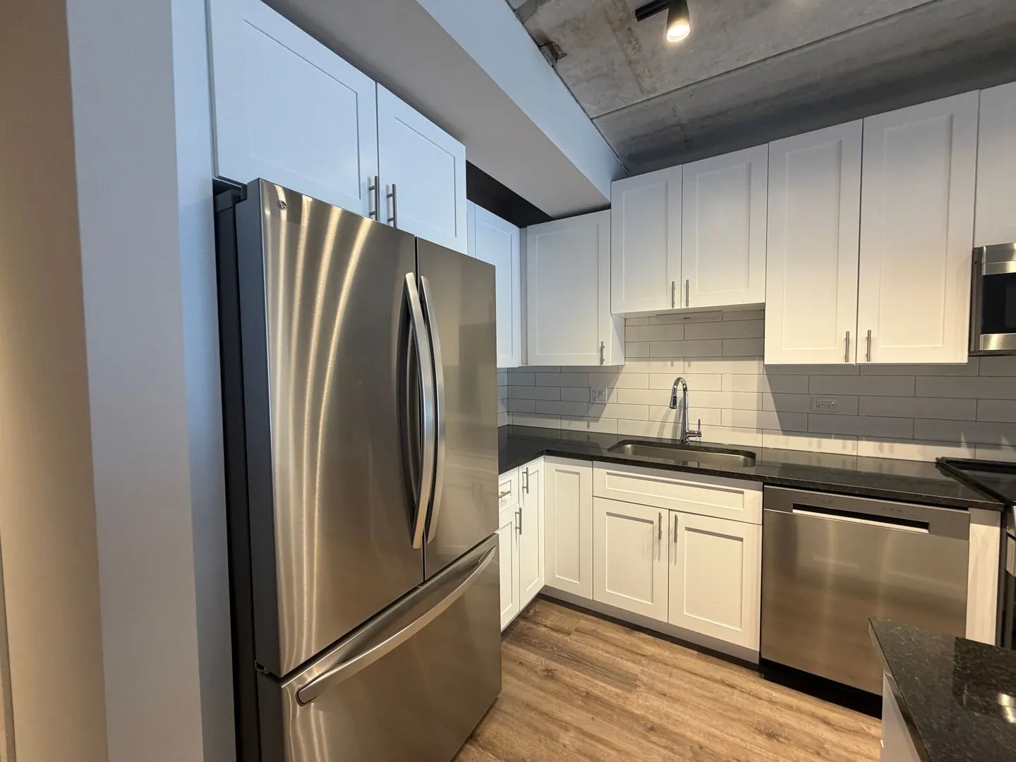 952 W Carmen Ave, , 60640, USA 60640-unit#952-309-Chicago-IL