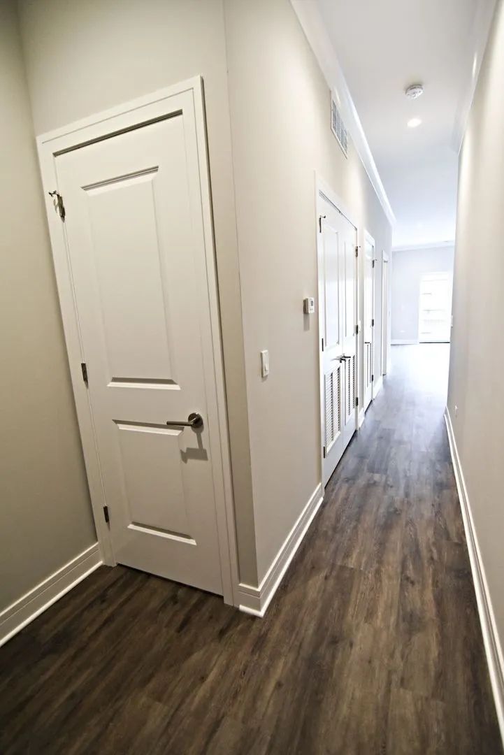 927 W Irving Park Rd, , 60613, USA 60613-unit#927-303-Chicago-IL