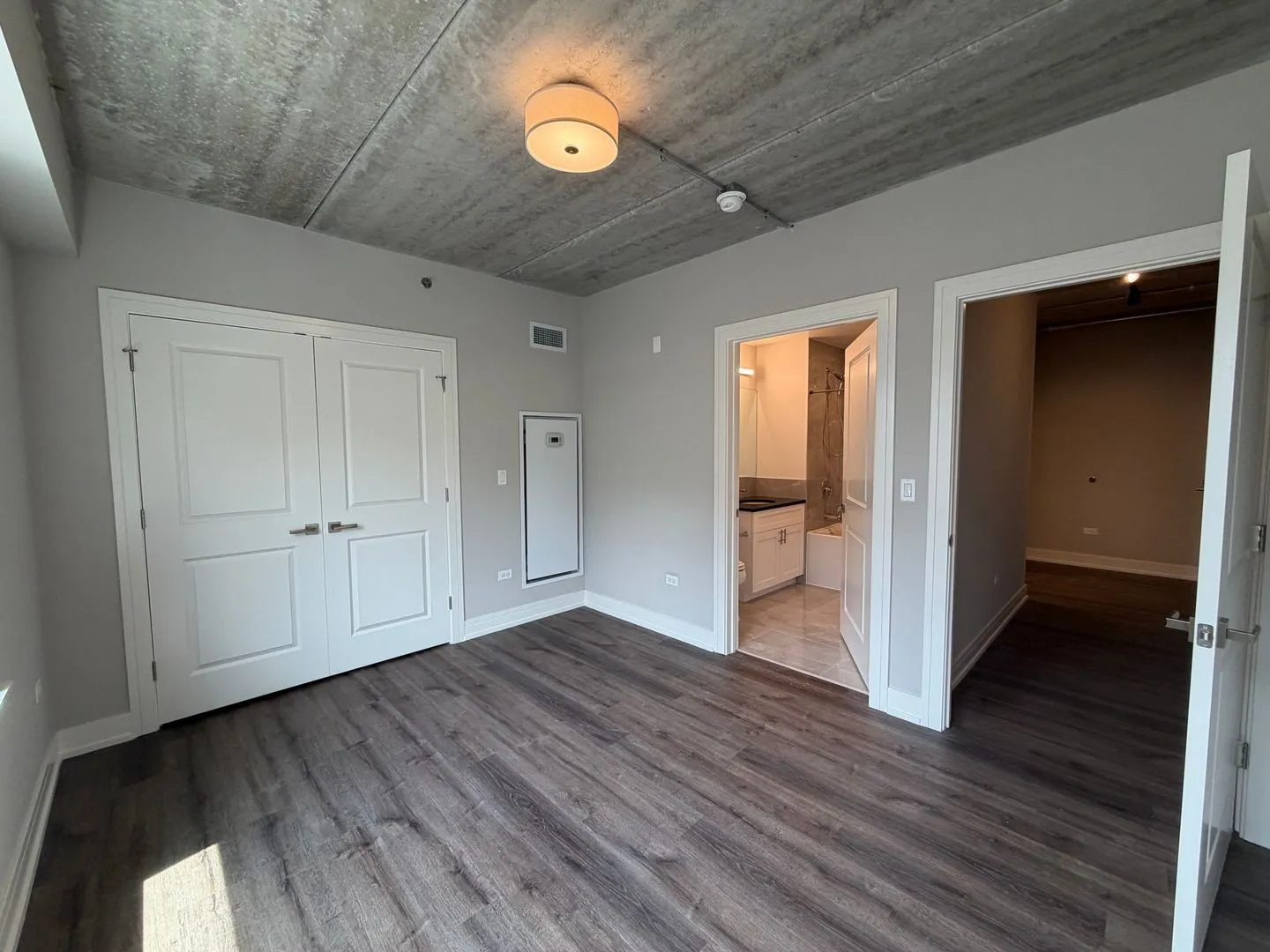 952 W Carmen Ave, , 60640, USA 60640-unit#305-Chicago-IL