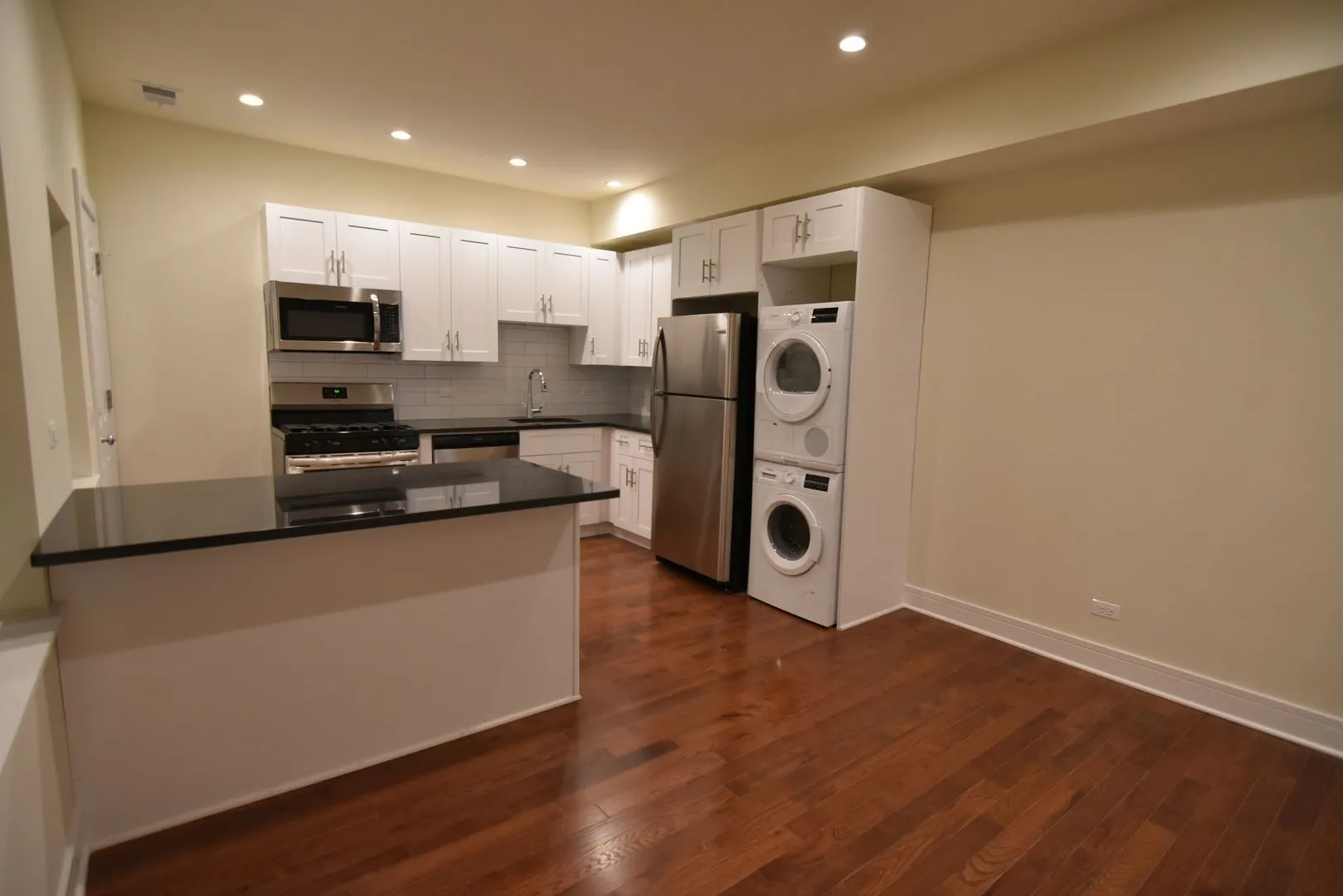3230 N Clark St, , 60657, USA 60657-unit#3230-2F-Chicago-IL
