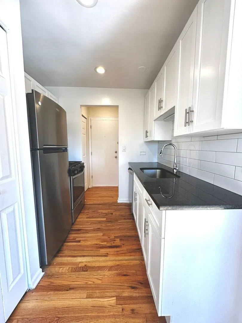 6954 N Sheridan Rd, , 60626, USA 60626-unit#520-Chicago-IL