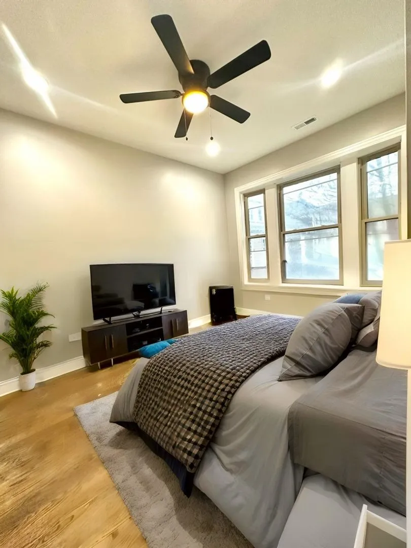 1216 W Rosemont Ave, ,  60660, USA 60660-unit#2ND FLOOR-Chicago-IL