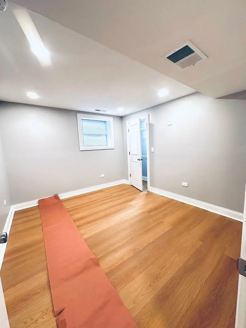 901 W Agatite Ave #901, ,  60640, USA 60640-unit#GARDEN-Chicago-IL