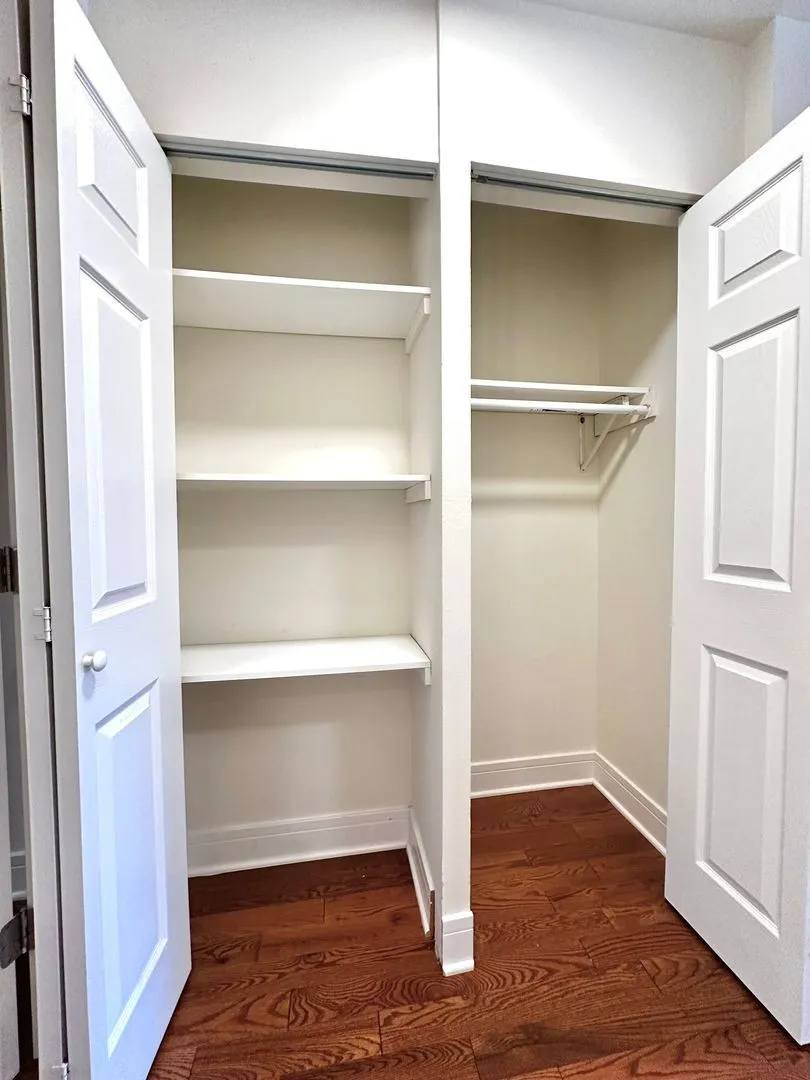 6954 N Sheridan Rd, ,  60626, USA 60626-unit#319-Chicago-IL