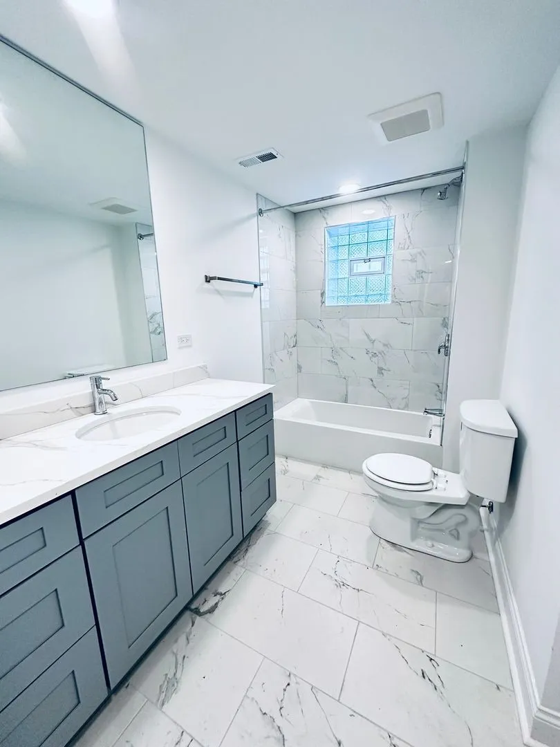 901 W Agatite Ave #901, ,  60640, USA 60640-unit#GARDEN-Chicago-IL