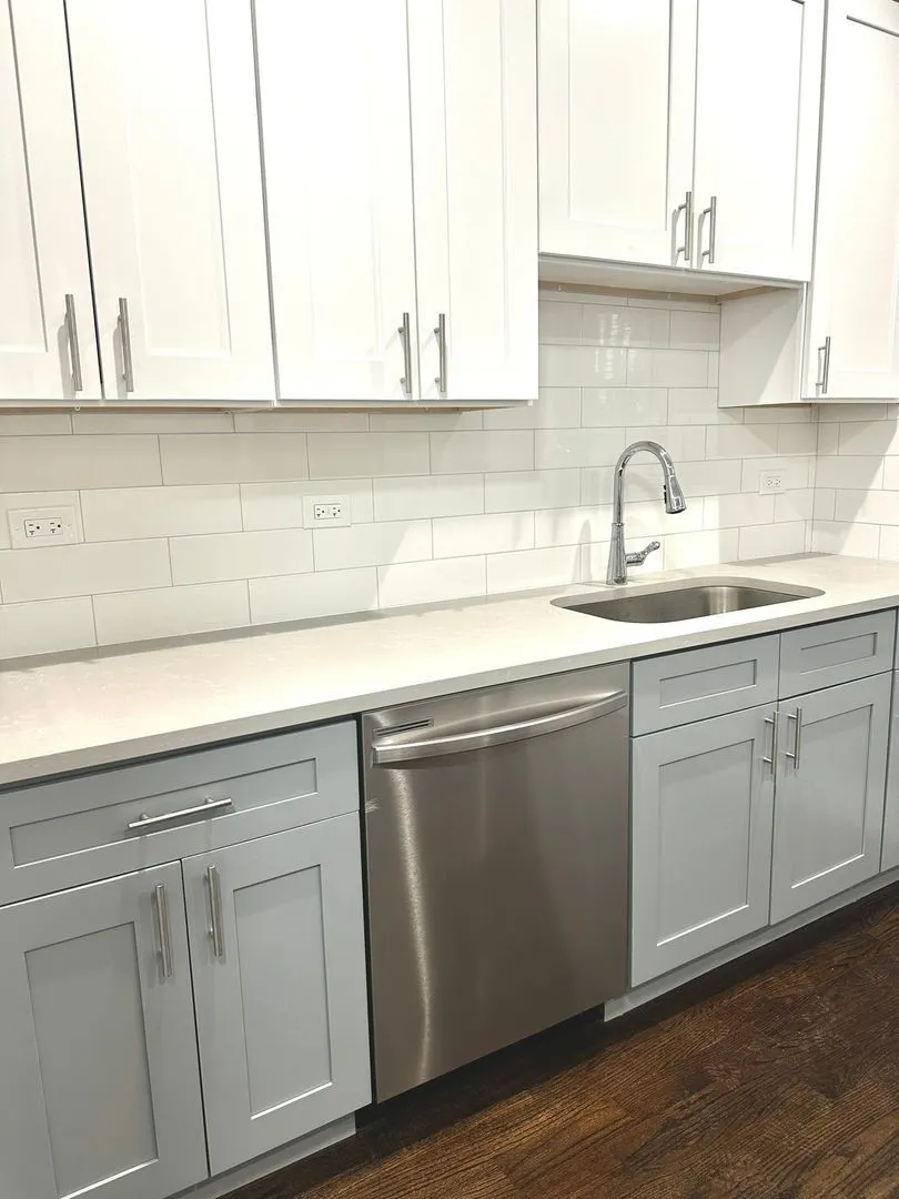 1216 W Rosemont Ave, ,  60660, USA 60660-unit#1ST FLOOR-Chicago-IL