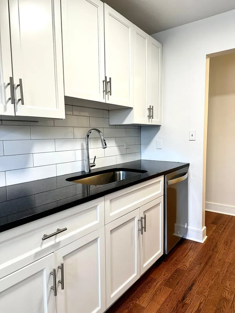 6954 N Sheridan Rd, , 60626, USA 60626-unit#319-Chicago-IL