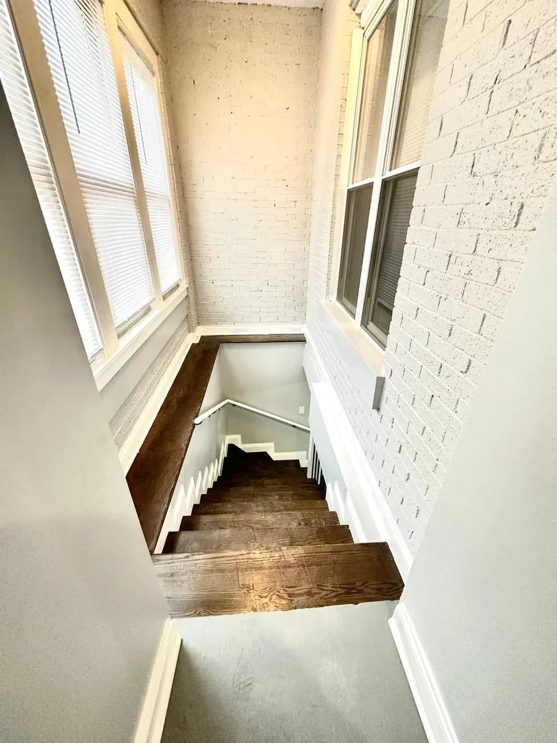 1216 W Rosemont Ave, ,  60660, USA 60660-unit#1ST FLOOR-Chicago-IL