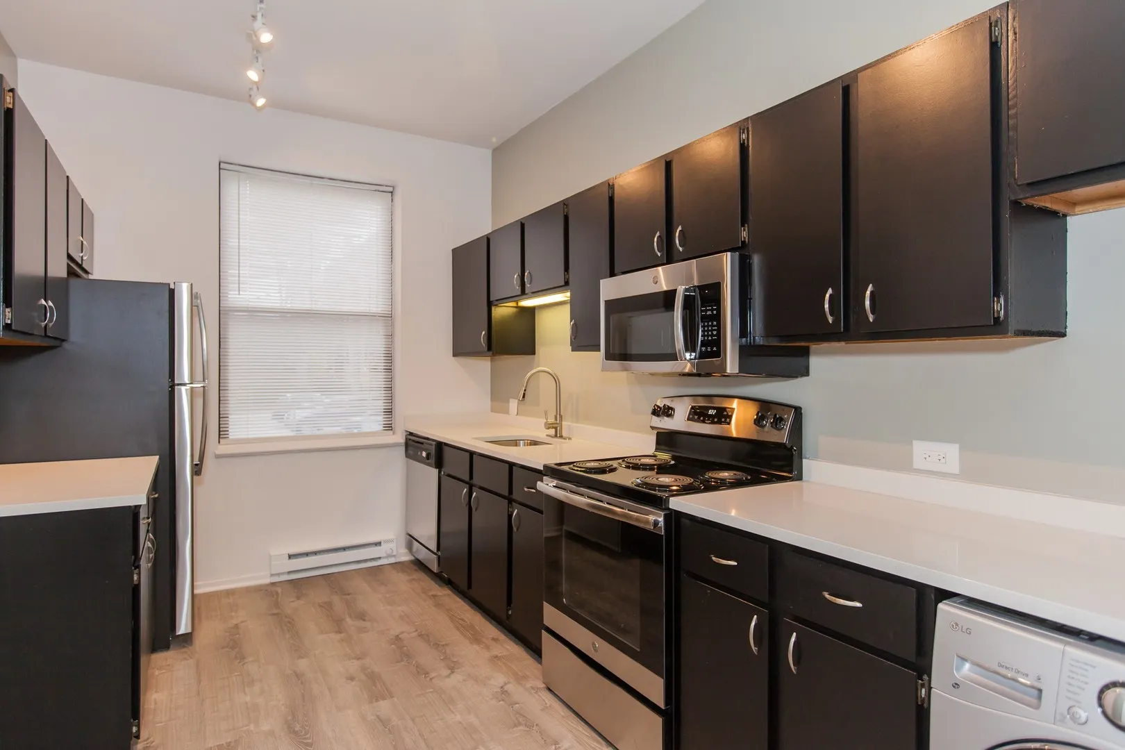 729 W Cornelia Ave, , 60657, USA 60657-unit#3-Chicago-IL