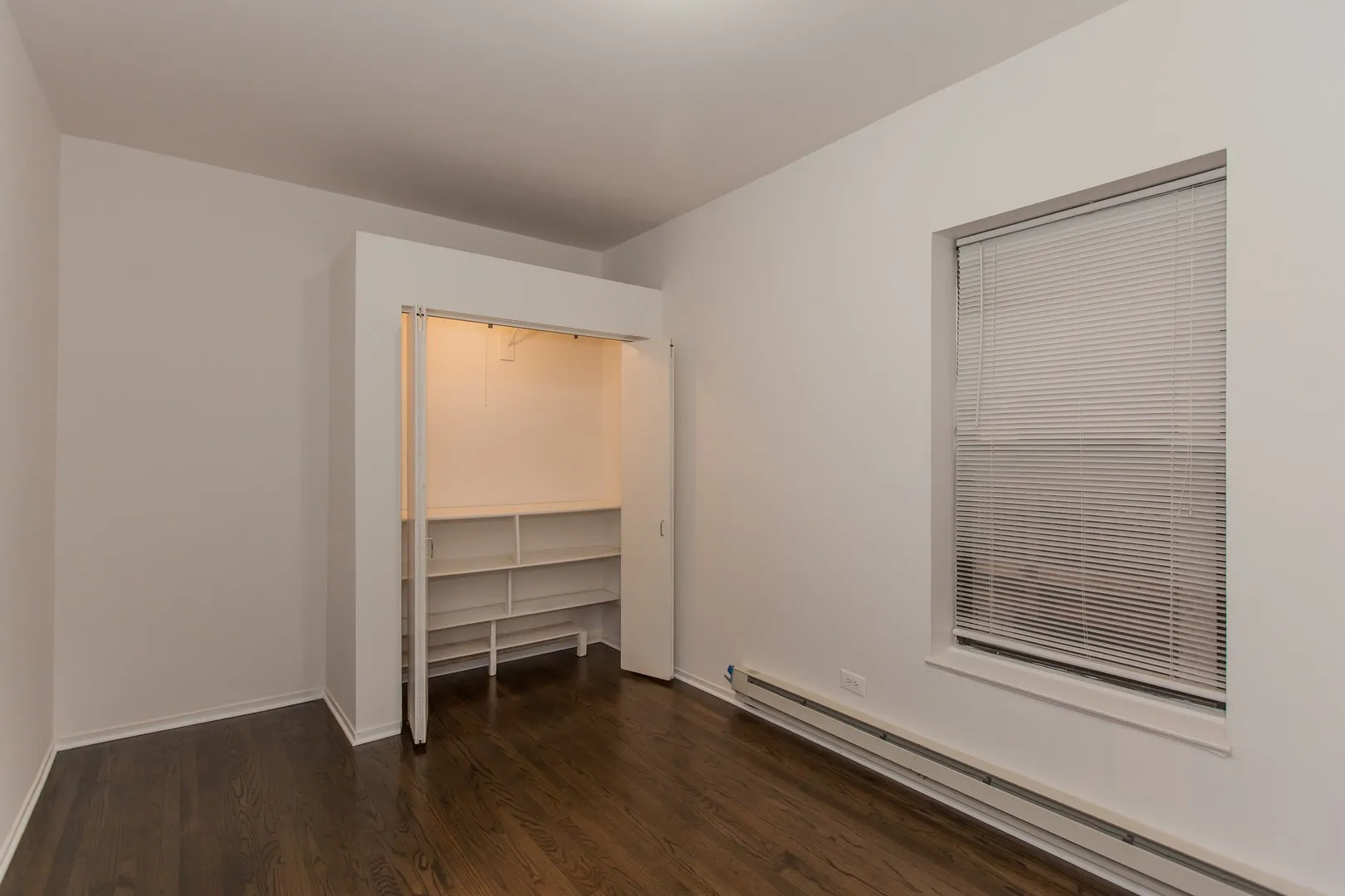 729 W Cornelia Ave, , 60657, USA 60657-unit#3-Chicago-IL