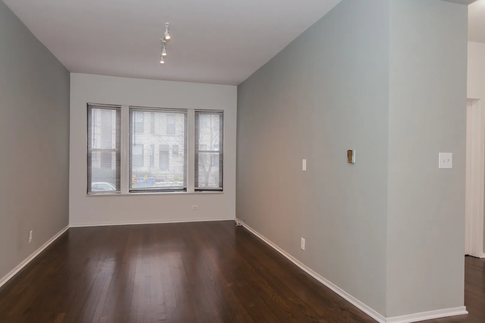 729 W Cornelia Ave, , 60657, USA 60657-unit#3-Chicago-IL