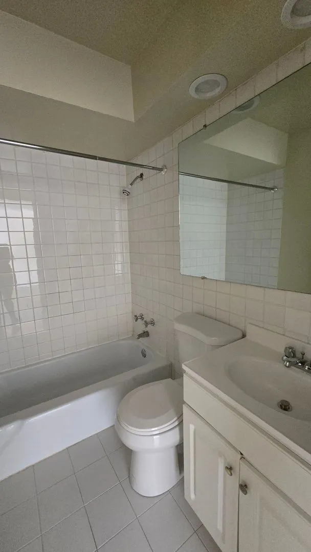 525 W Deming Pl, , 60614, USA 60614-unit#420-Chicago-IL