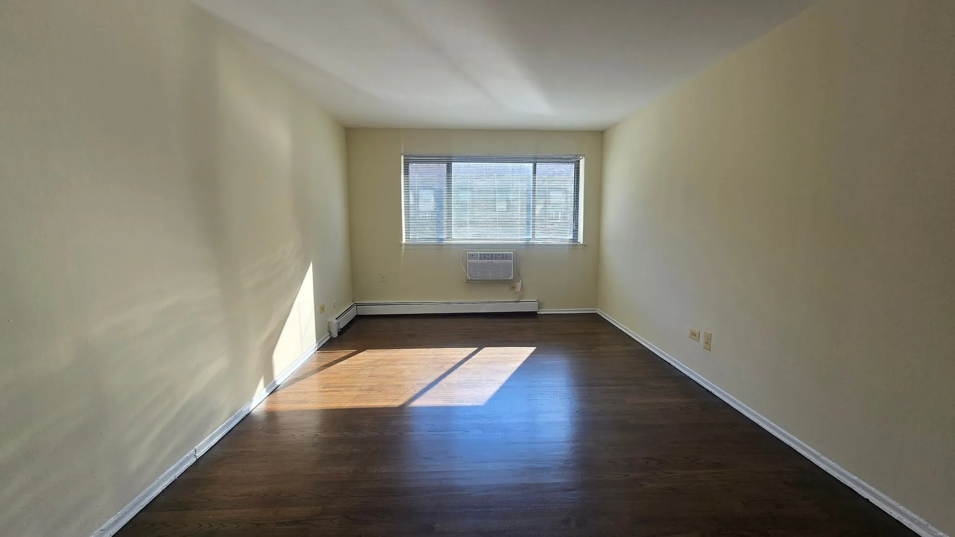 525 W Deming Pl, , 60614, USA 60614-unit#420-Chicago-IL