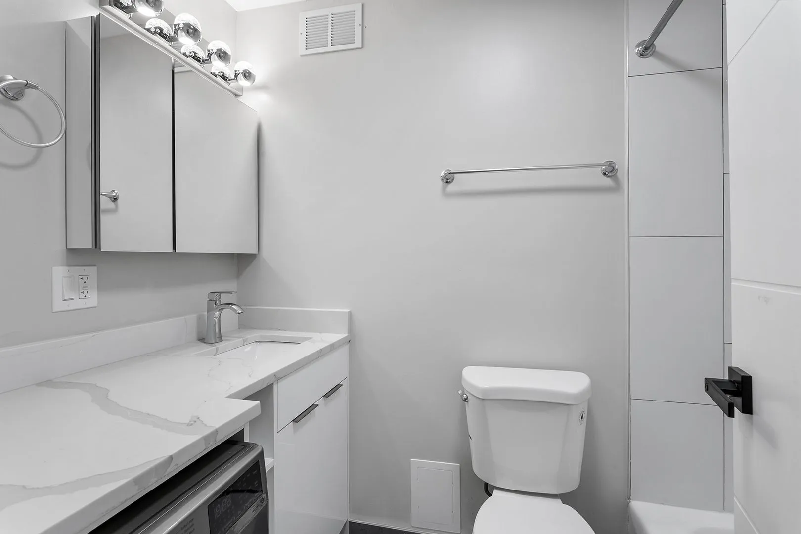 6166 N Sheridan Rd, ,  60660, USA 60660-unit#10H-Chicago-IL