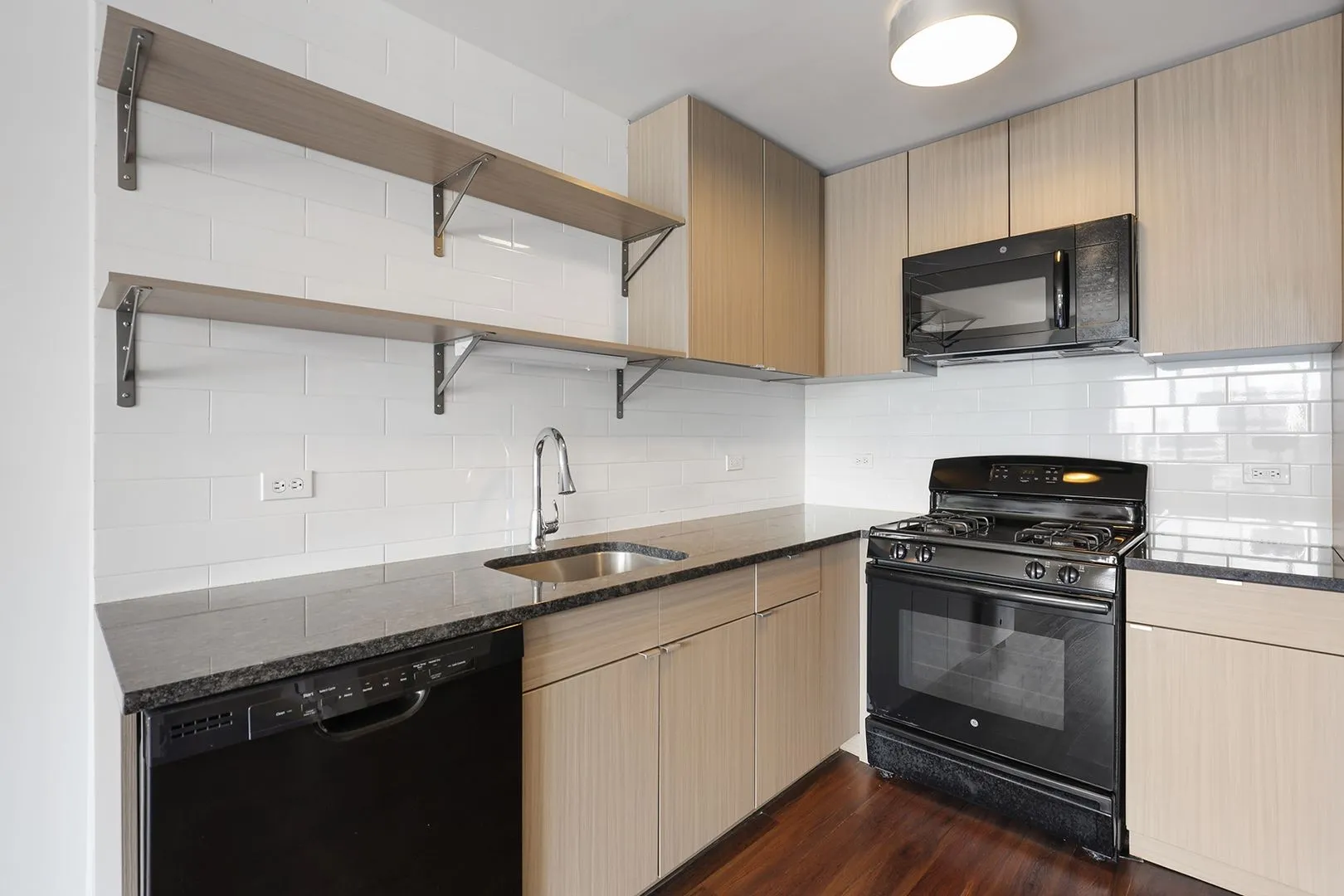 6134 N Kenmore Ave, ,  60660, USA 60660-unit#508-Chicago-IL