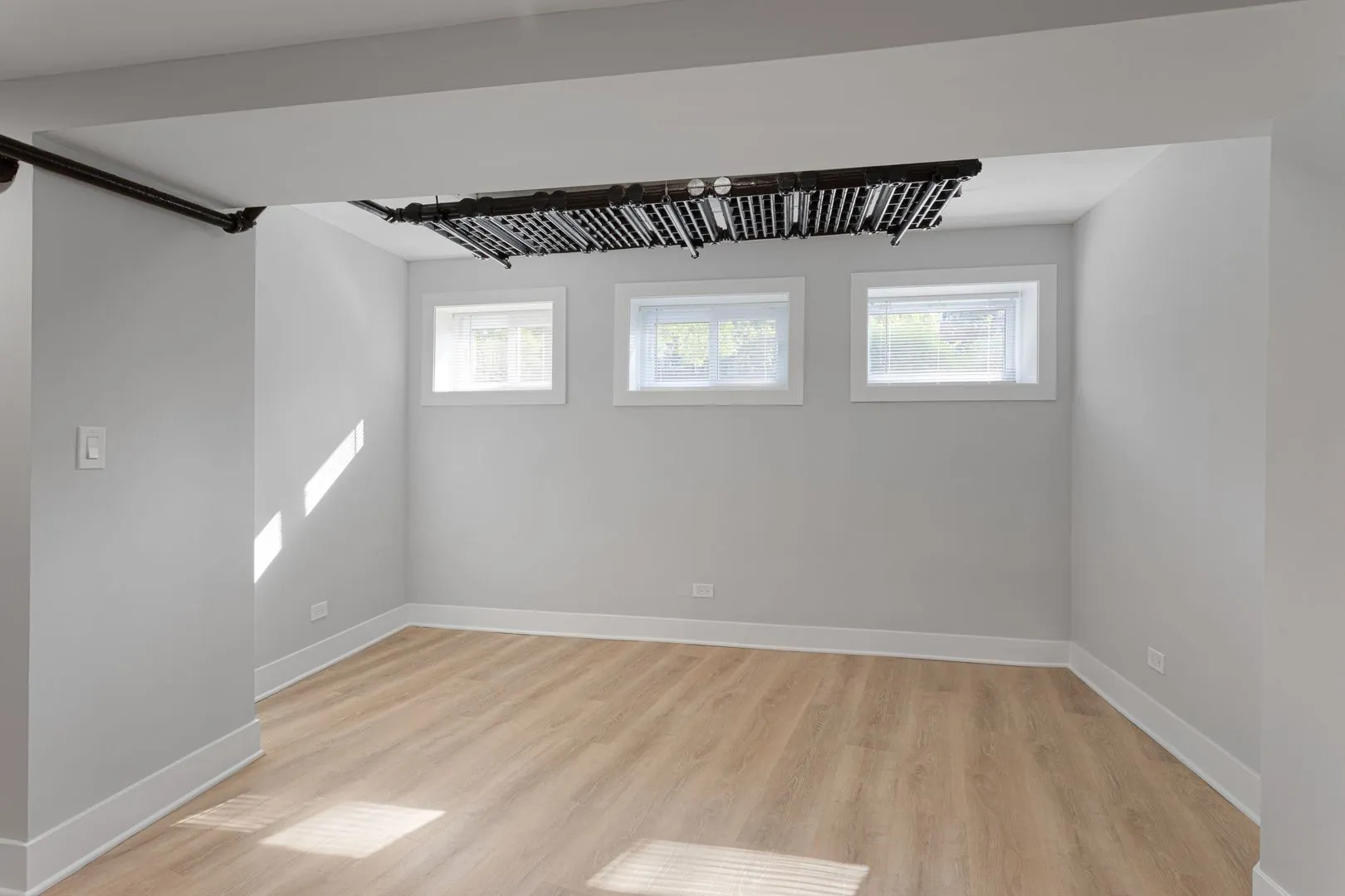 7600 N Sheridan Rd, ,  60626, USA 60626-unit#B1N-Chicago-IL