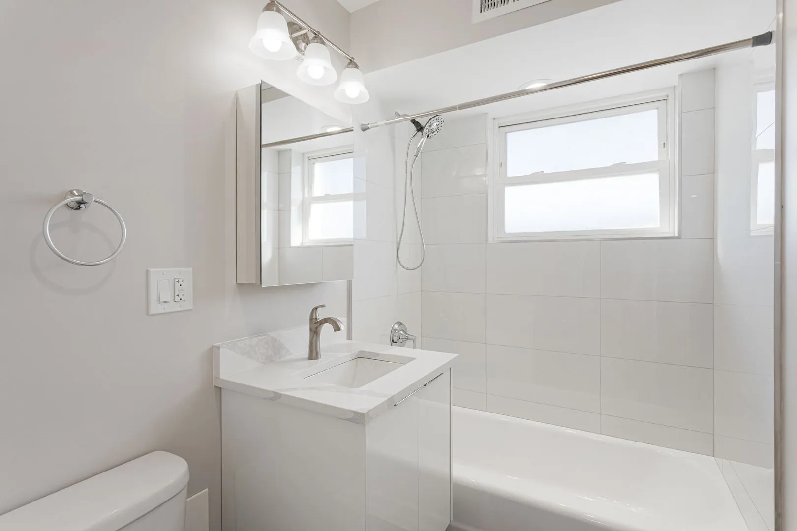 2333 W Lunt Ave, ,  60645, USA 60645-unit#403-Chicago-IL