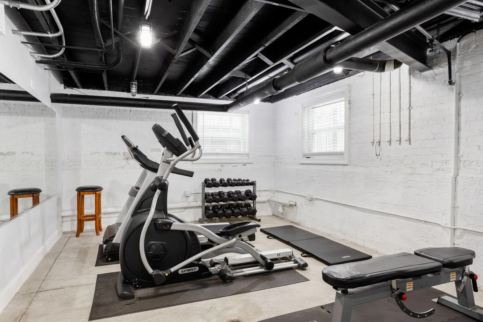 6043 N Winthrop Ave, ,  60660, USA 60660-unit#3-Chicago-IL