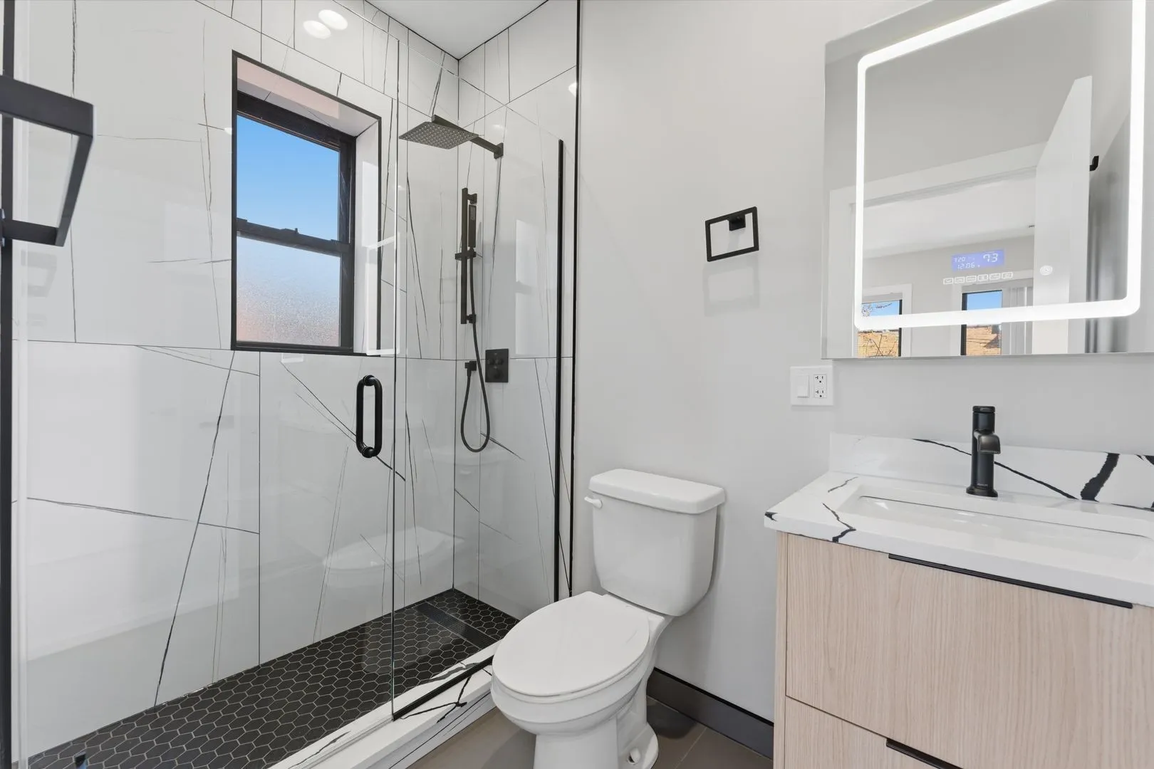 7518 N Eastlake Terrace, ,  60626, USA 60626-unit#2-Chicago-IL