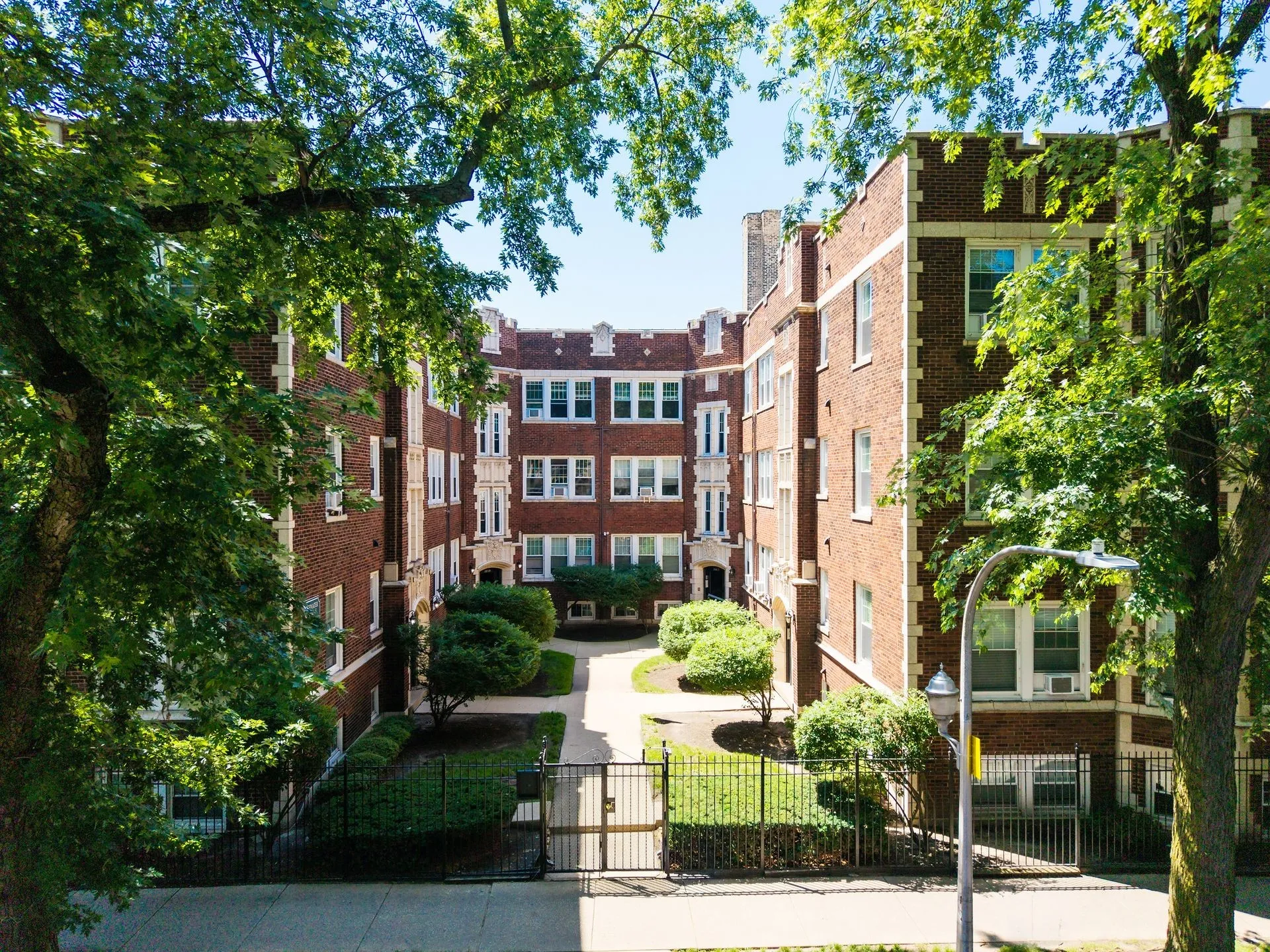 1067 W Glenlake Ave, ,  60660, USA 60660-unit#2-Chicago-IL