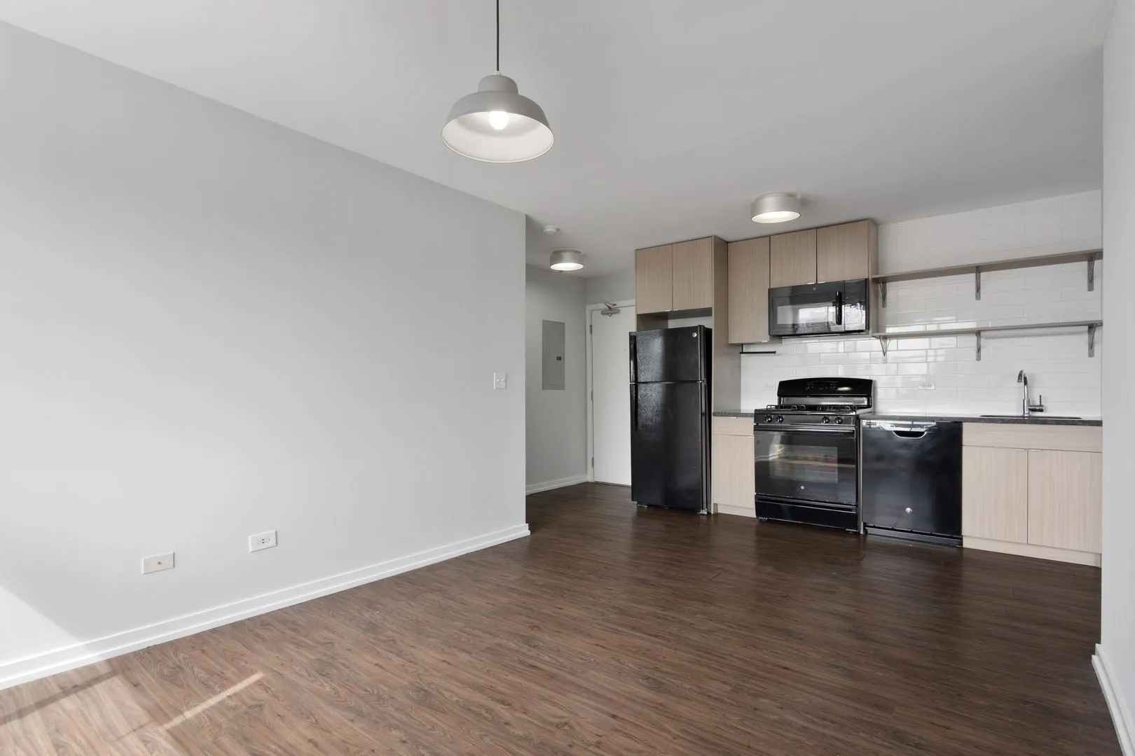 6134 N Kenmore Ave, ,  60660, USA 60660-unit#309-Chicago-IL