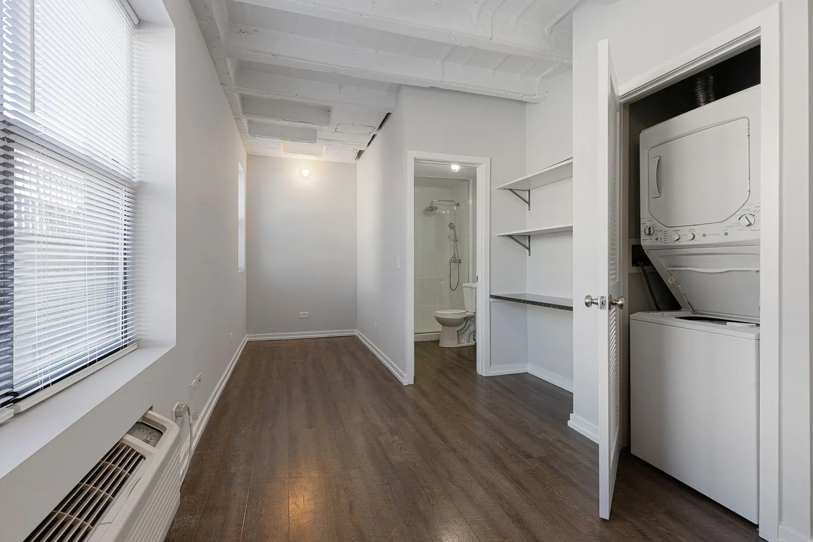 5718 N Winthrop Ave, ,  60660, USA 60660-unit#209-Chicago-IL