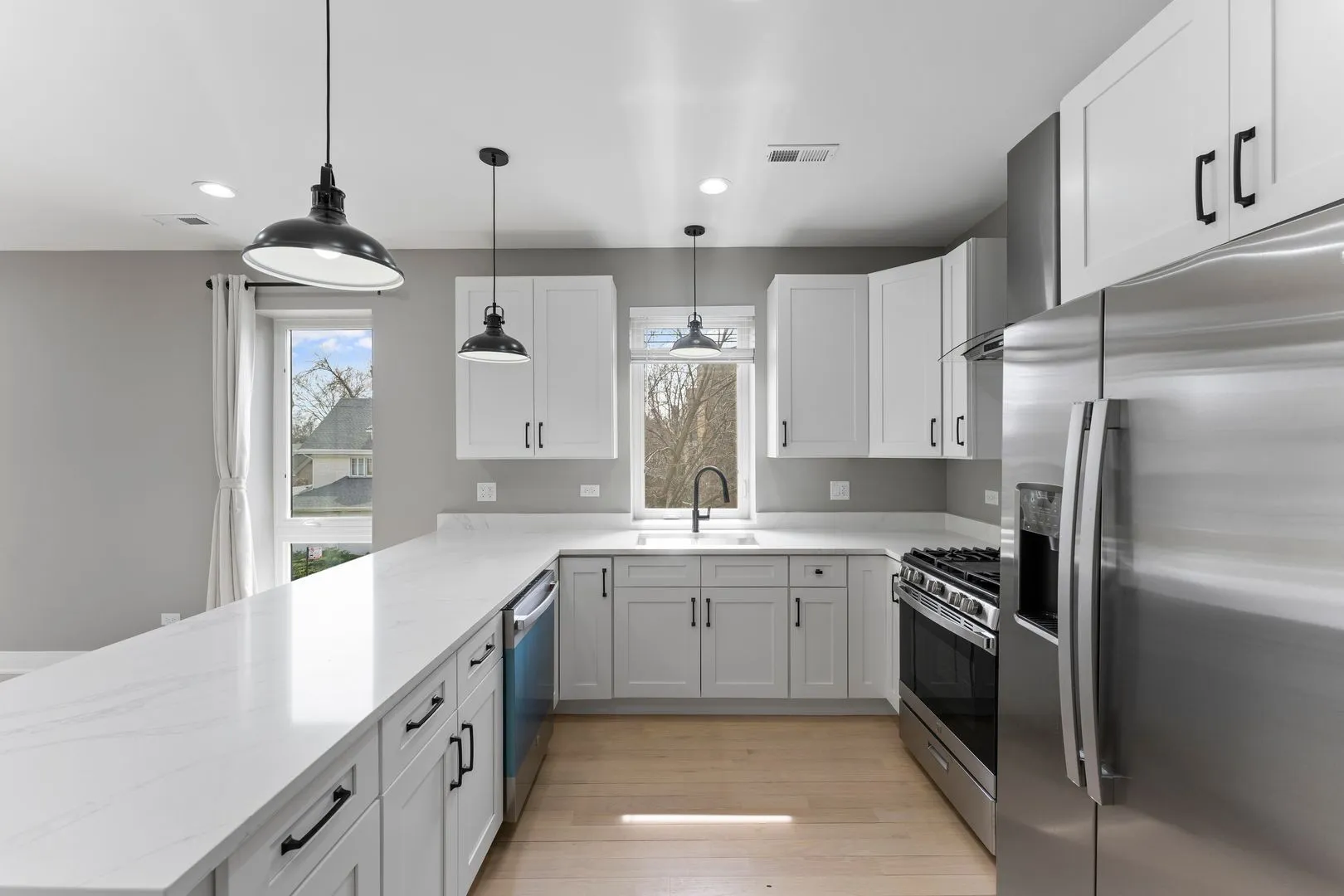 7428 N Rogers Ave, ,  60626, USA 60626-unit#1E-Chicago-IL