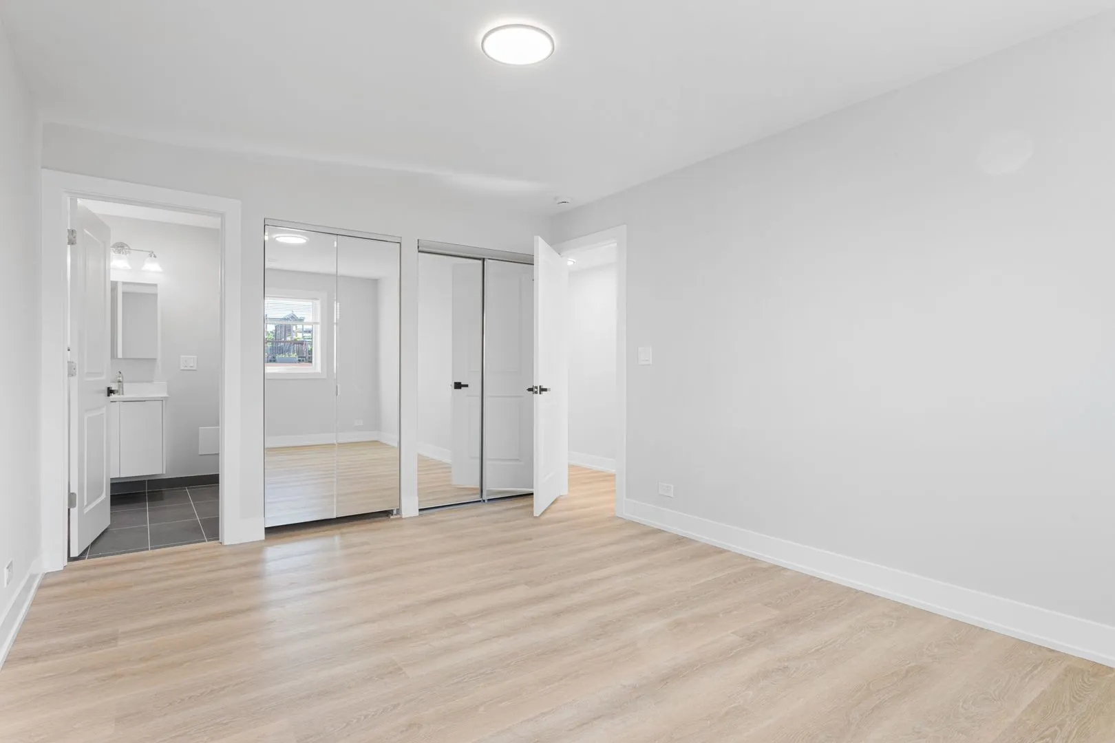 2333 W Lunt Ave, ,  60645, USA 60645-unit#403-Chicago-IL